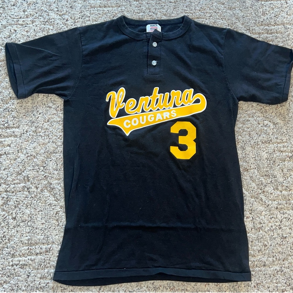 Ventura cougars high school vintage Tshirt